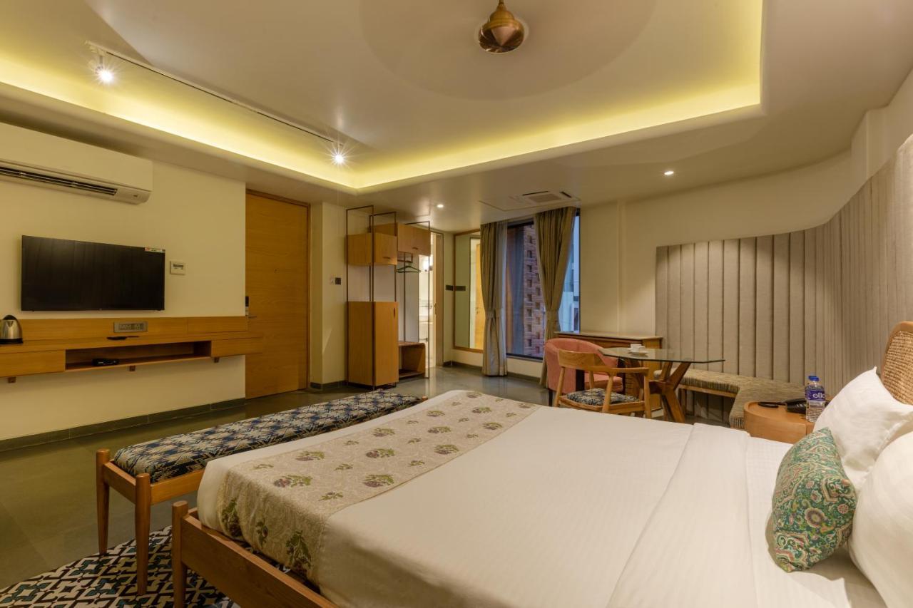 Indus Suites Nagpur Eksteriør bilde